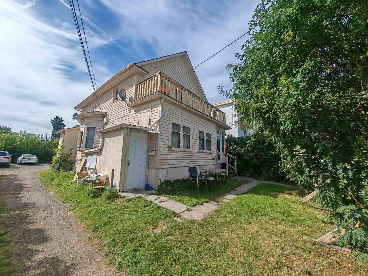 3/5-131 14 Ave Nw - Photo 3 of 4