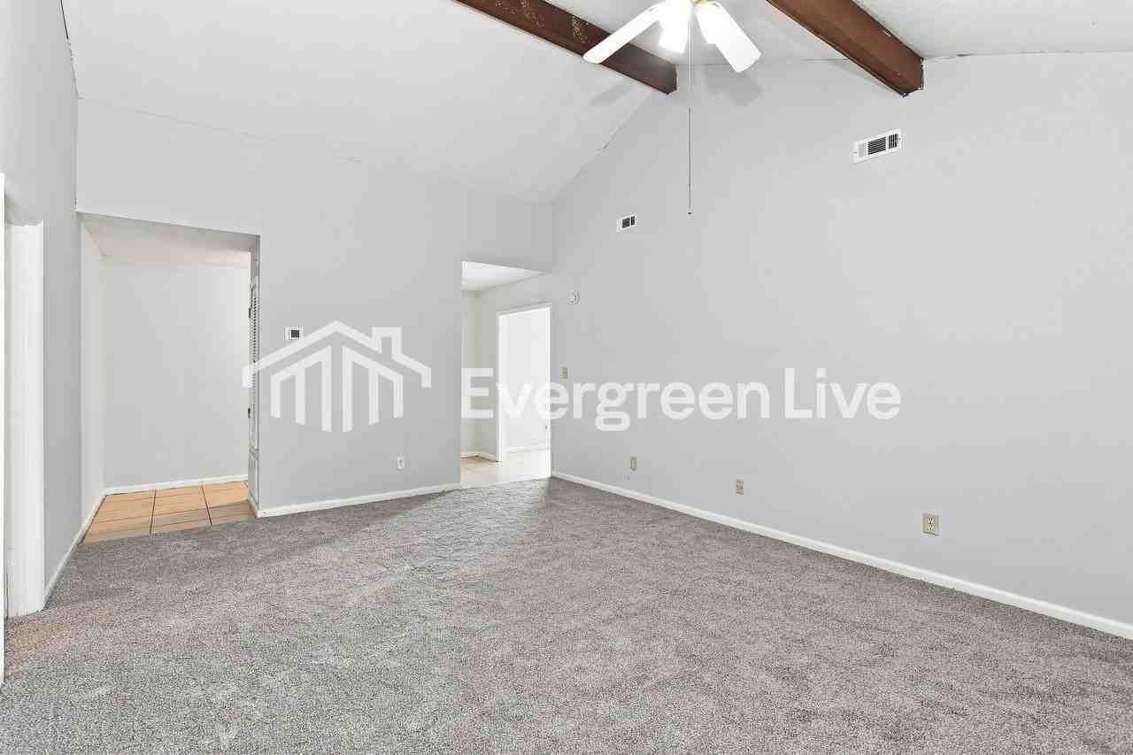 2359 Travis Pines Dr - Photo 4 of 15