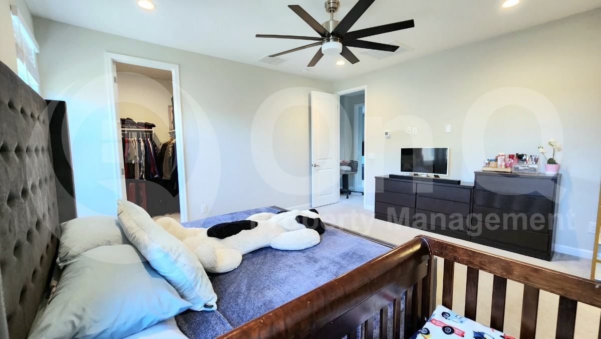 6513 E Rose Marie Ln - Photo 7 of 40