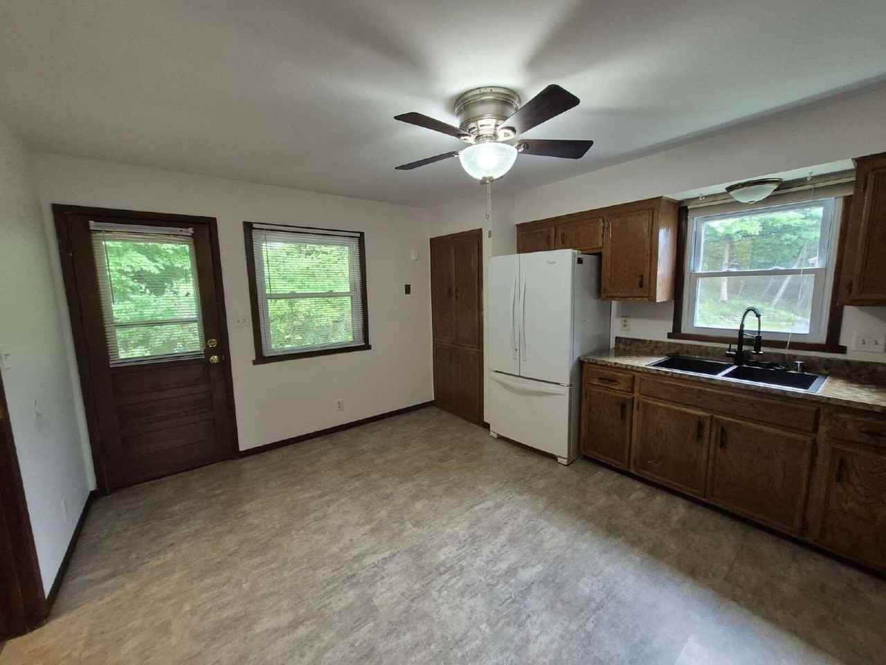 21225 Mary Lynn Dr - Photo 4 of 26