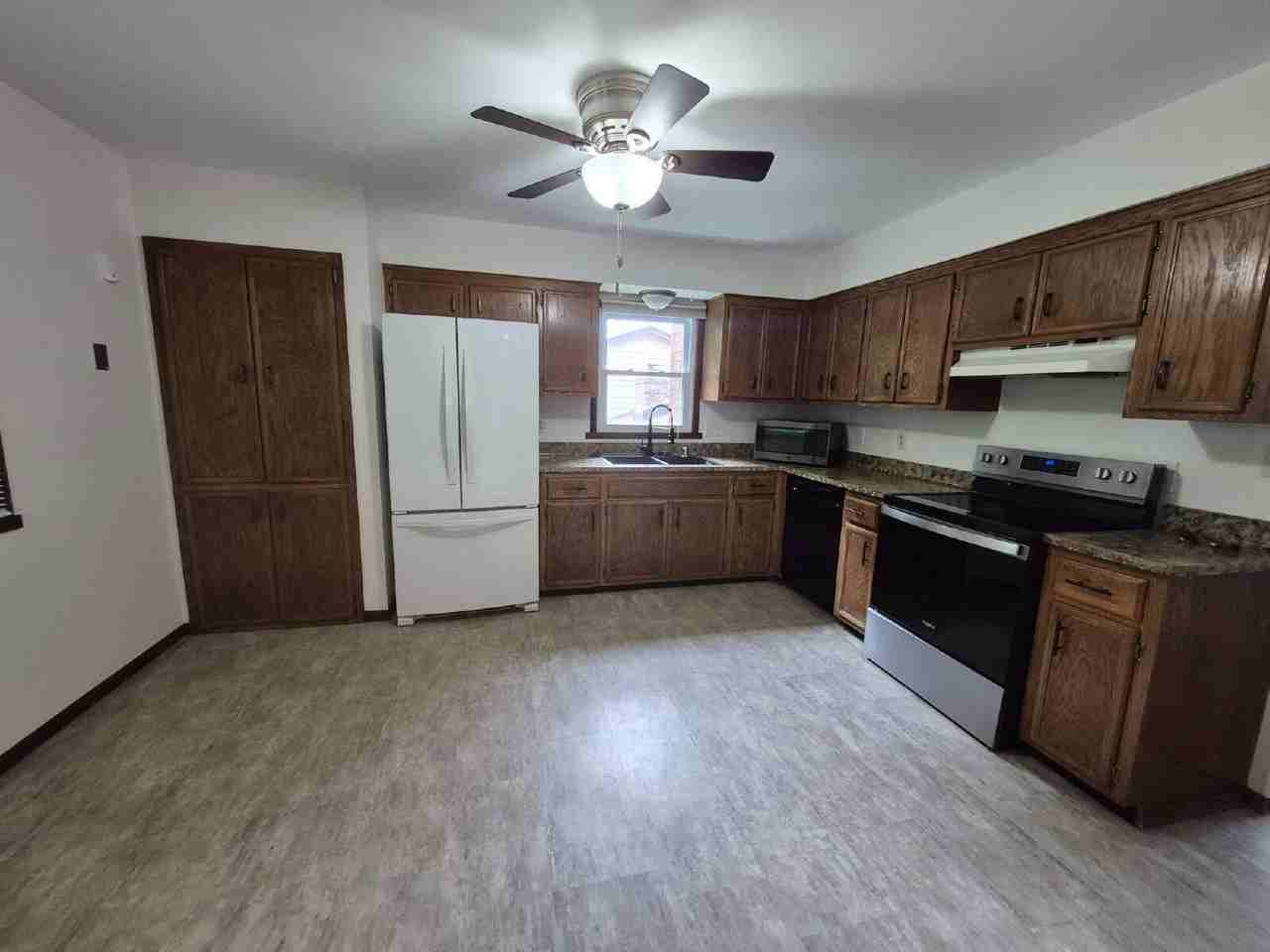 21225 Mary Lynn Dr - Photo 5 of 26