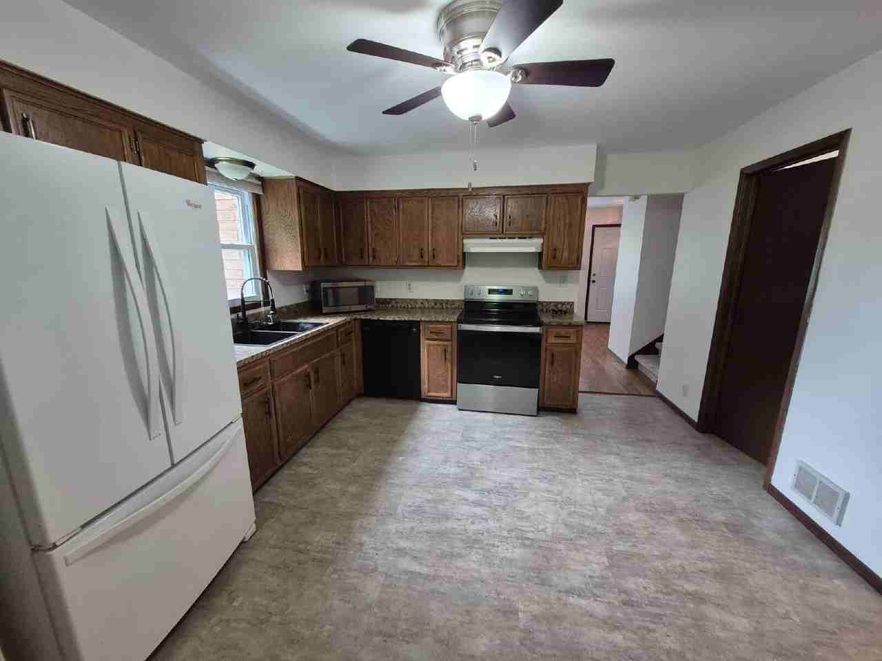 21225 Mary Lynn Dr - Photo 7 of 26