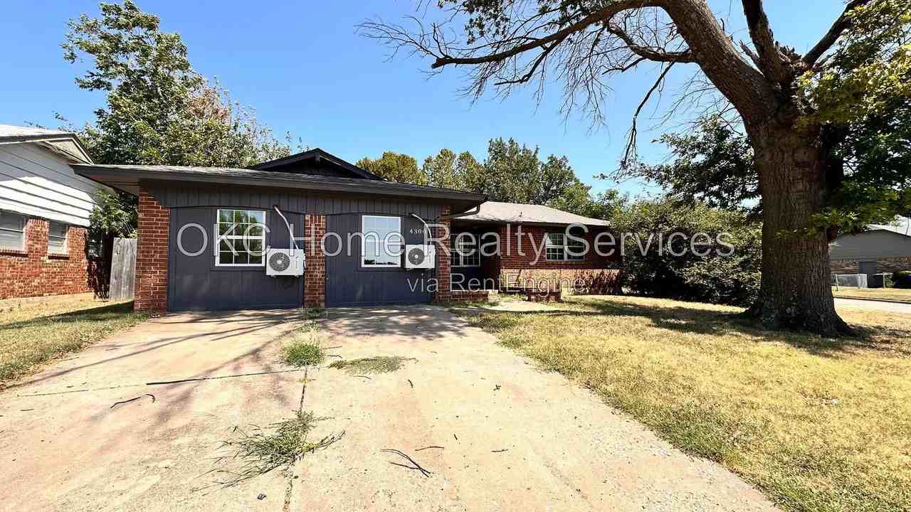 4300 Bonaparte Blvd