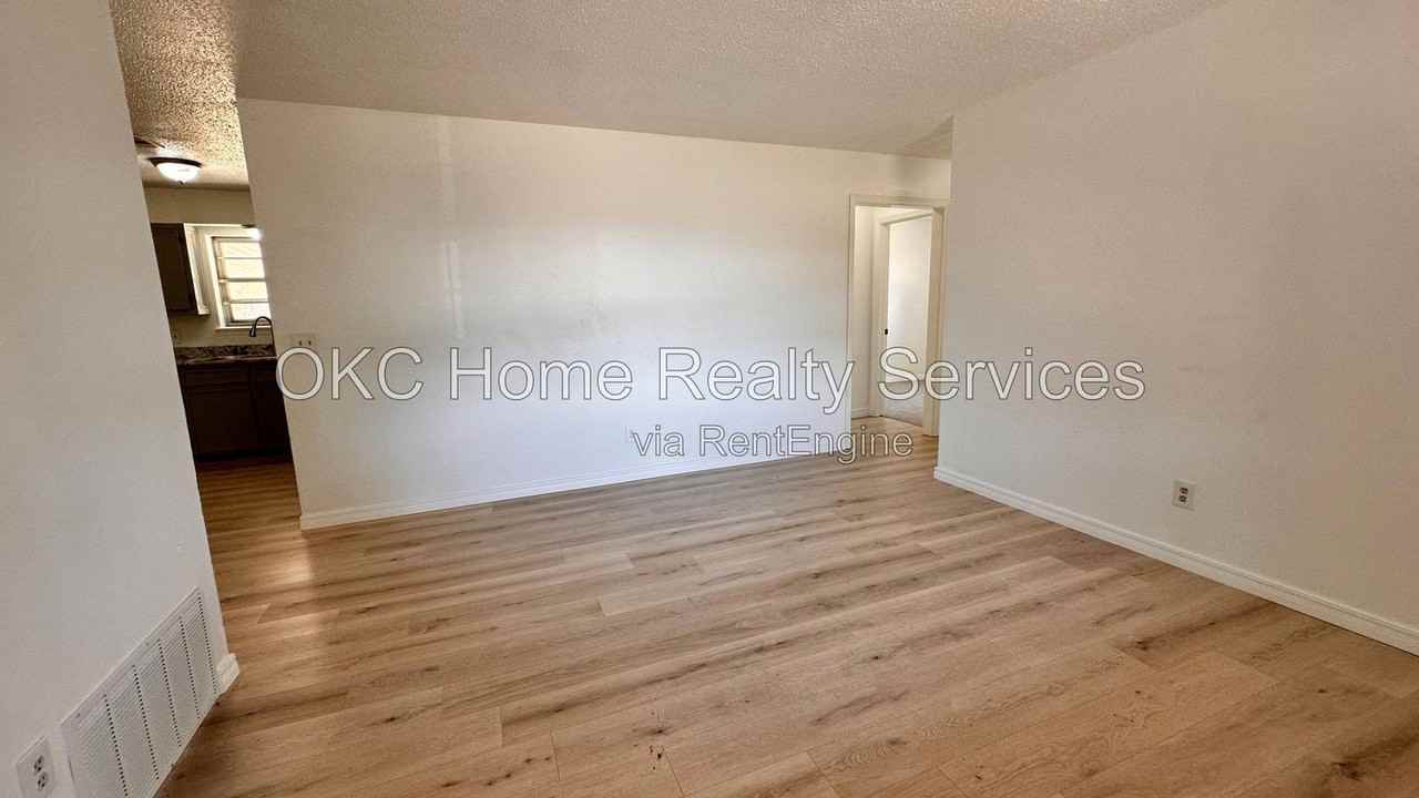 4300 Bonaparte Blvd - Photo 3 of 28