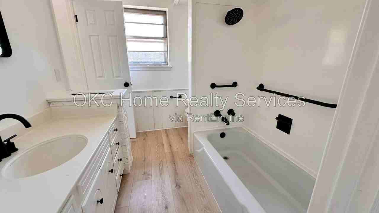4300 Bonaparte Blvd - Photo 5 of 28