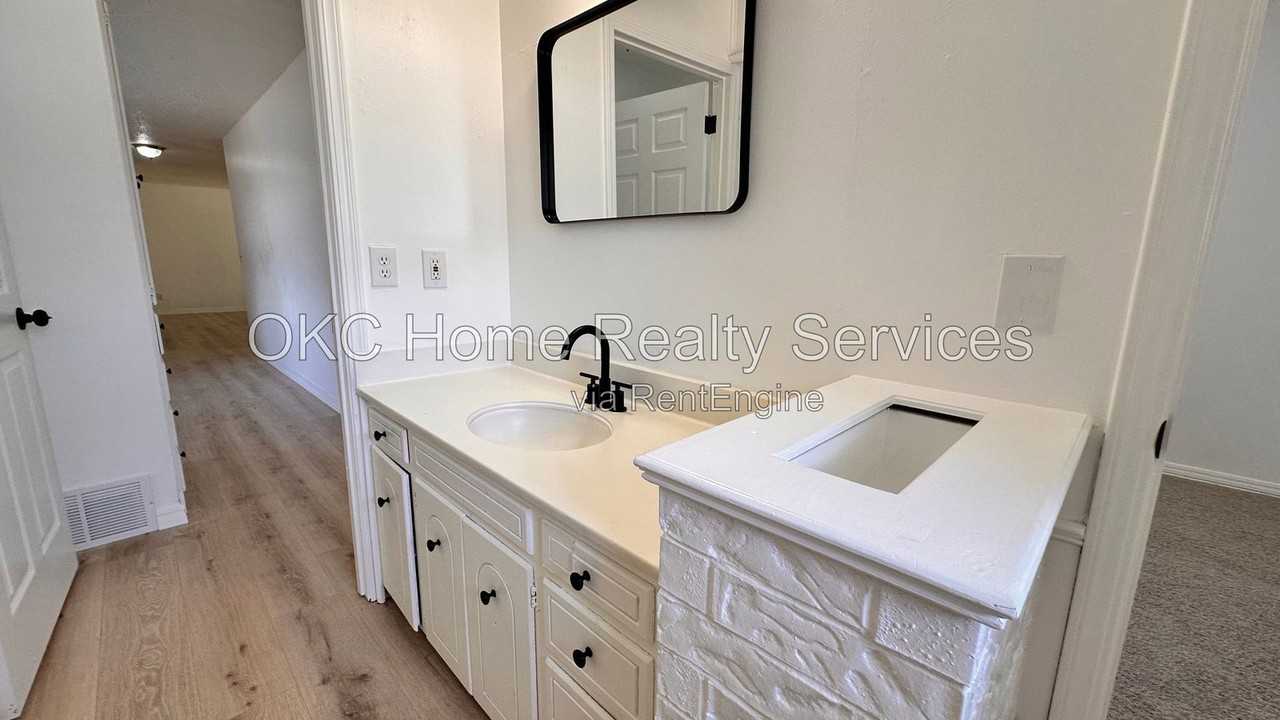 4300 Bonaparte Blvd - Photo 6 of 28