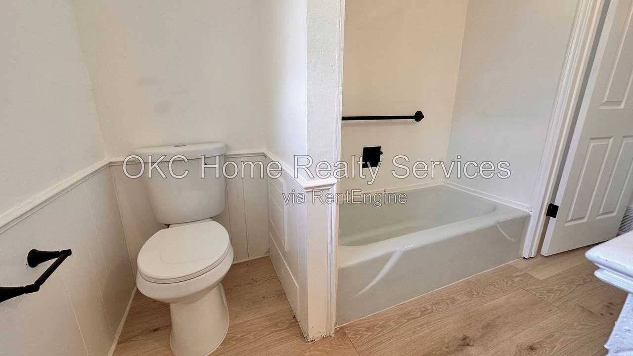 4300 Bonaparte Blvd - Photo 7 of 28