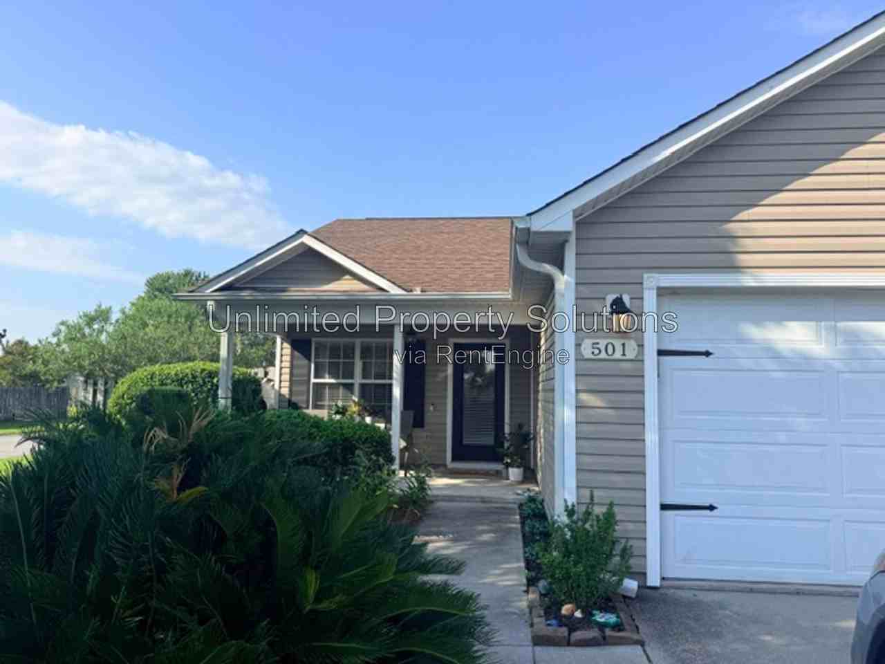 501 Foxfield Ct - Photo 3 of 6