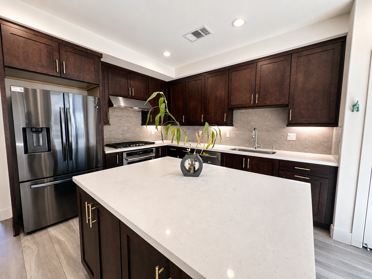 2073 Joshua Tree Cir #N - Photo 5 of 8