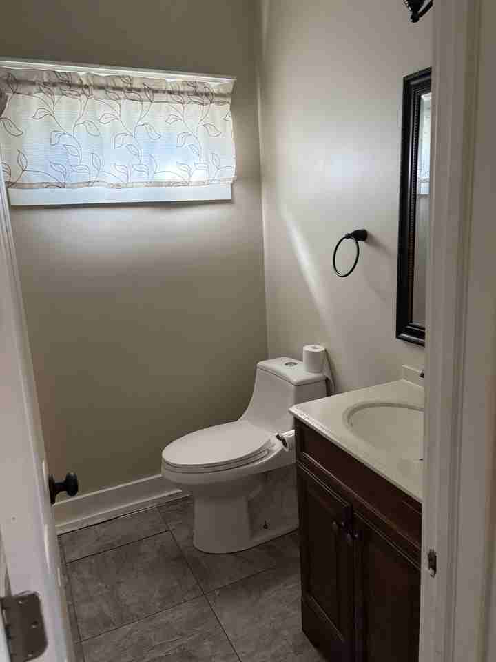 587 S Ohio Ave #587 - Photo 5 of 11