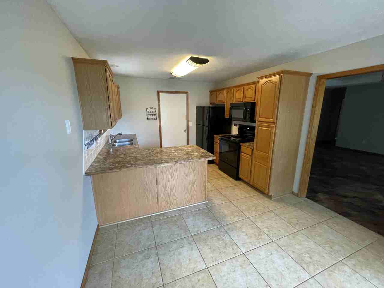 435 N Cedarwood Ave #NA - Photo 3 of 8