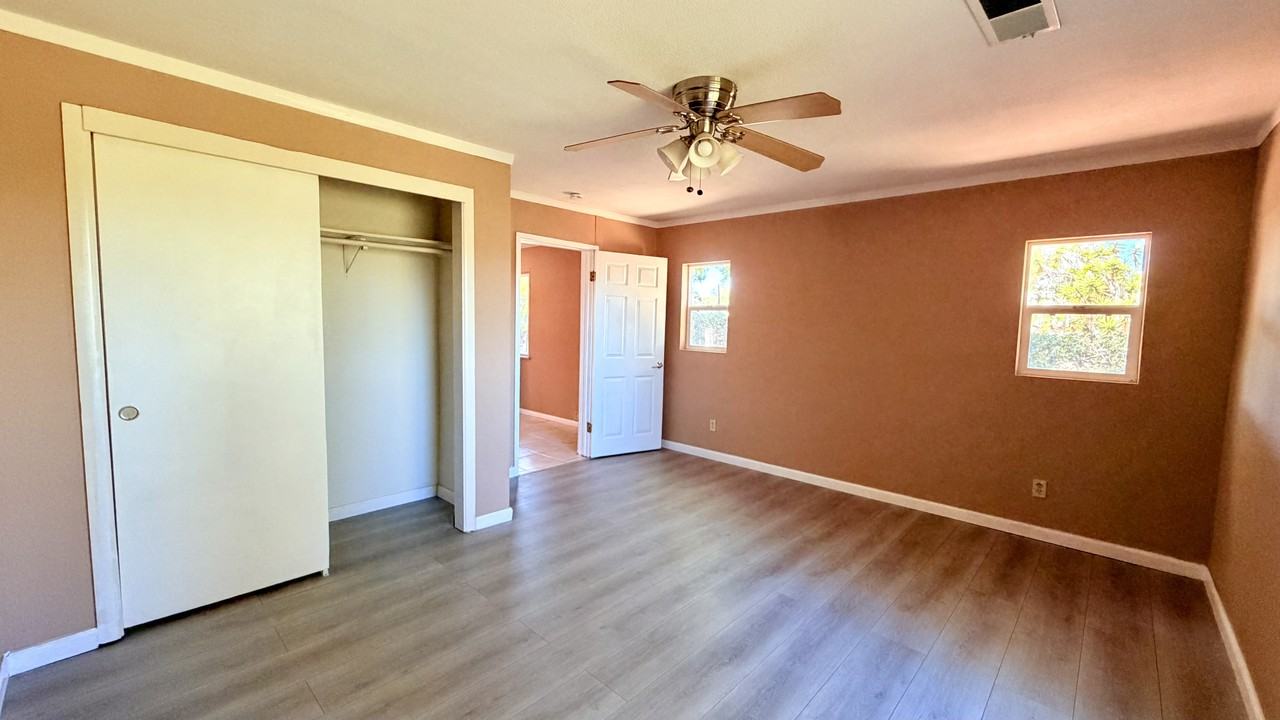 370 Las Flores Dr #NA - Photo 4 of 16