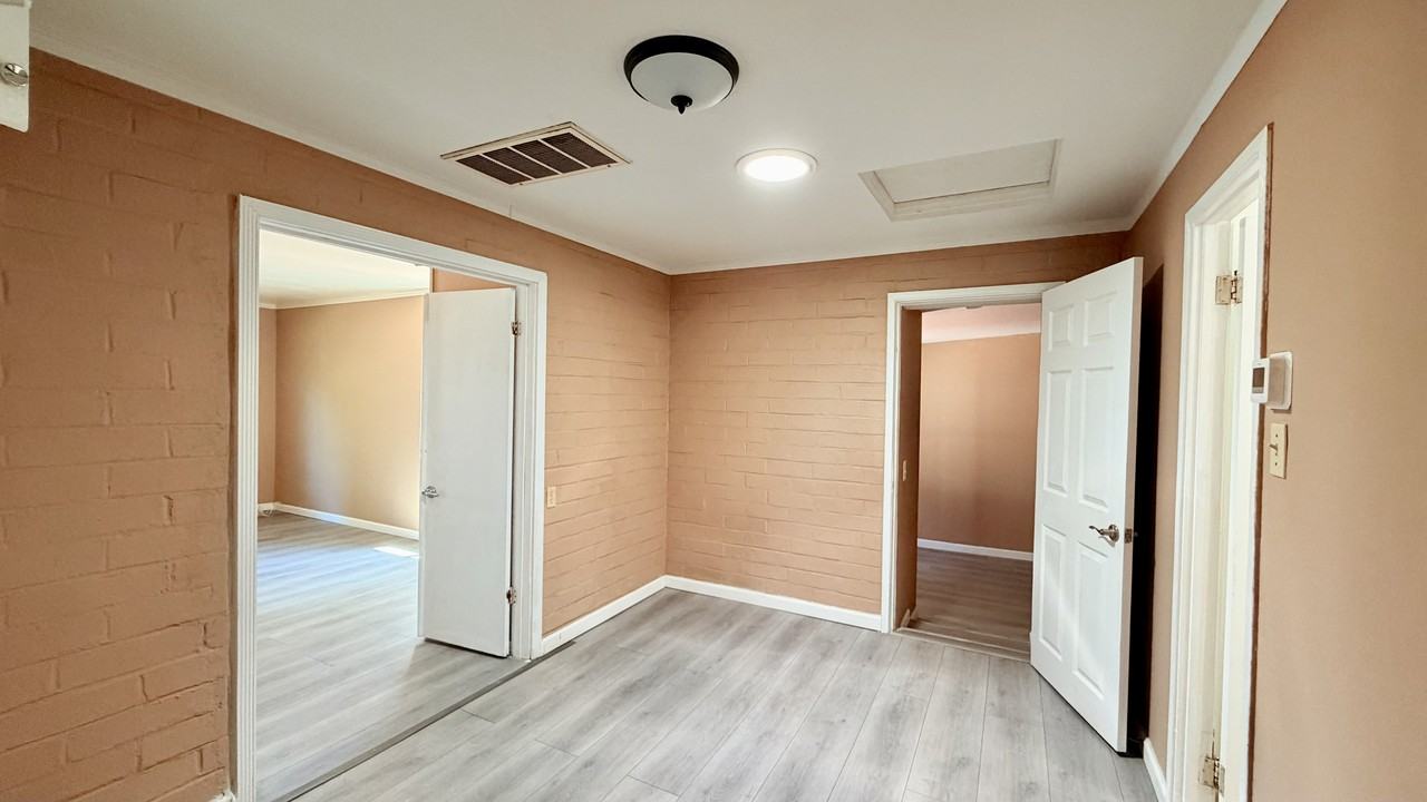 370 Las Flores Dr #NA - Photo 6 of 16
