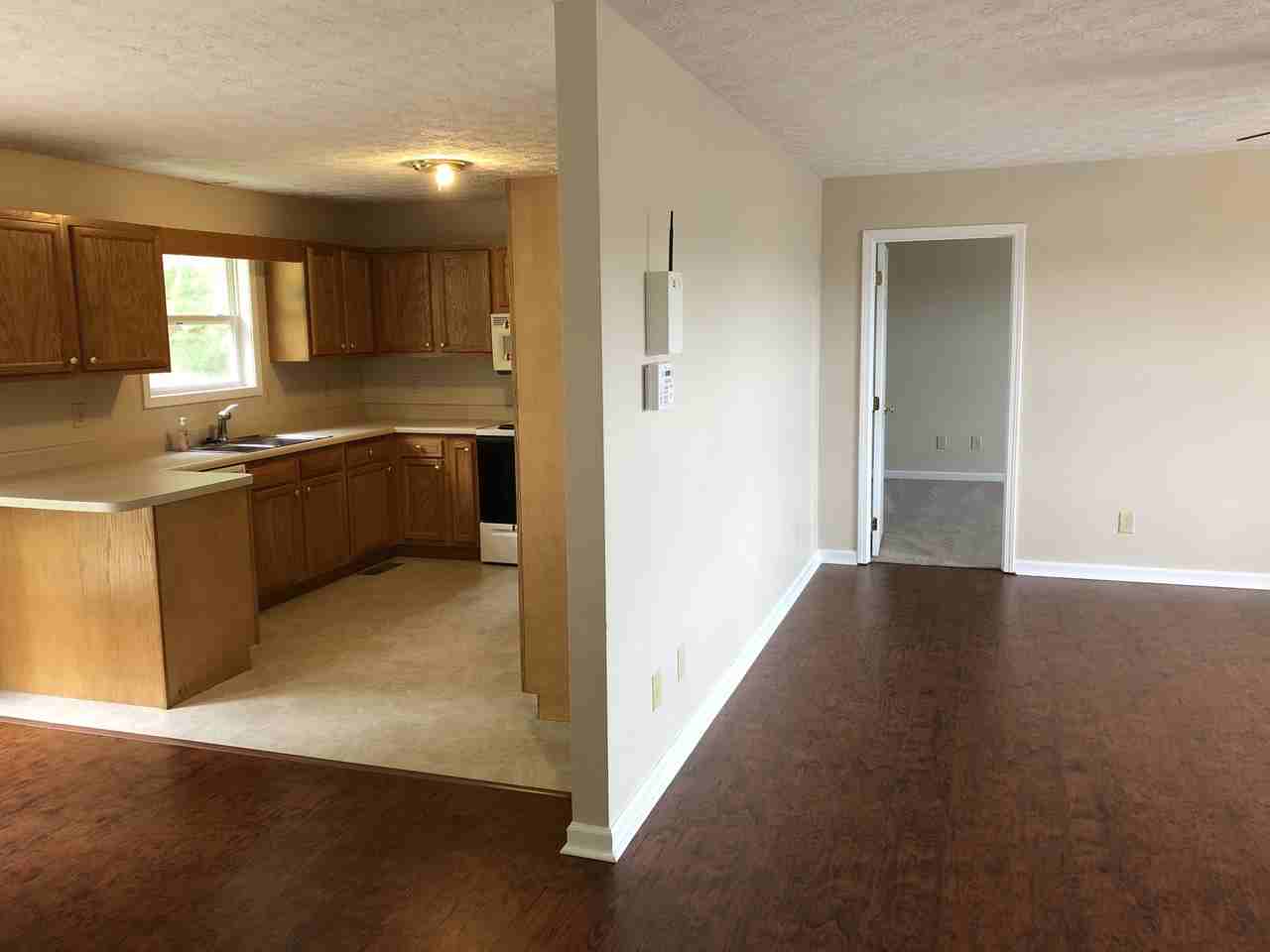 1074 W Vann Rd #1074 - Photo 5 of 22