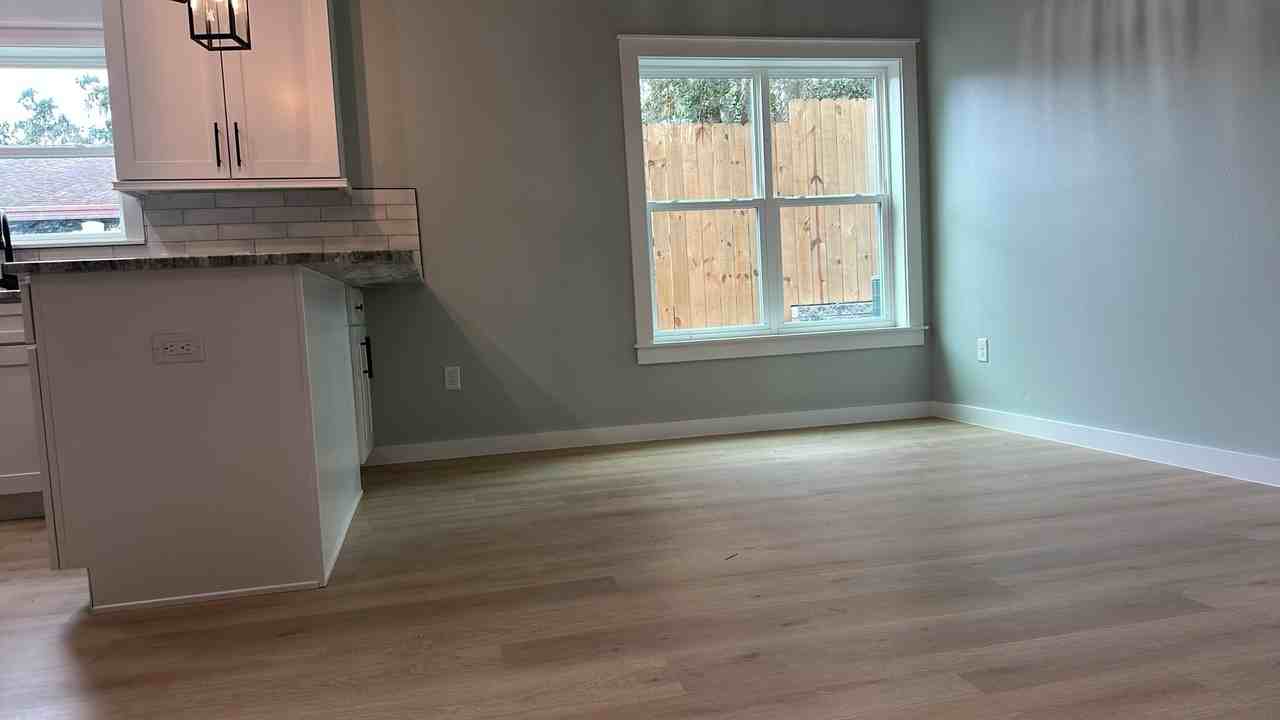 414 Emery St #414 - Photo 4 of 18