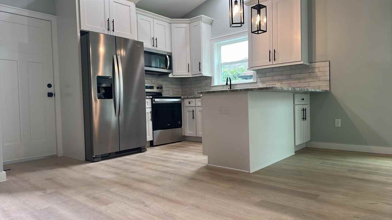 414 Emery St #414 - Photo 5 of 18