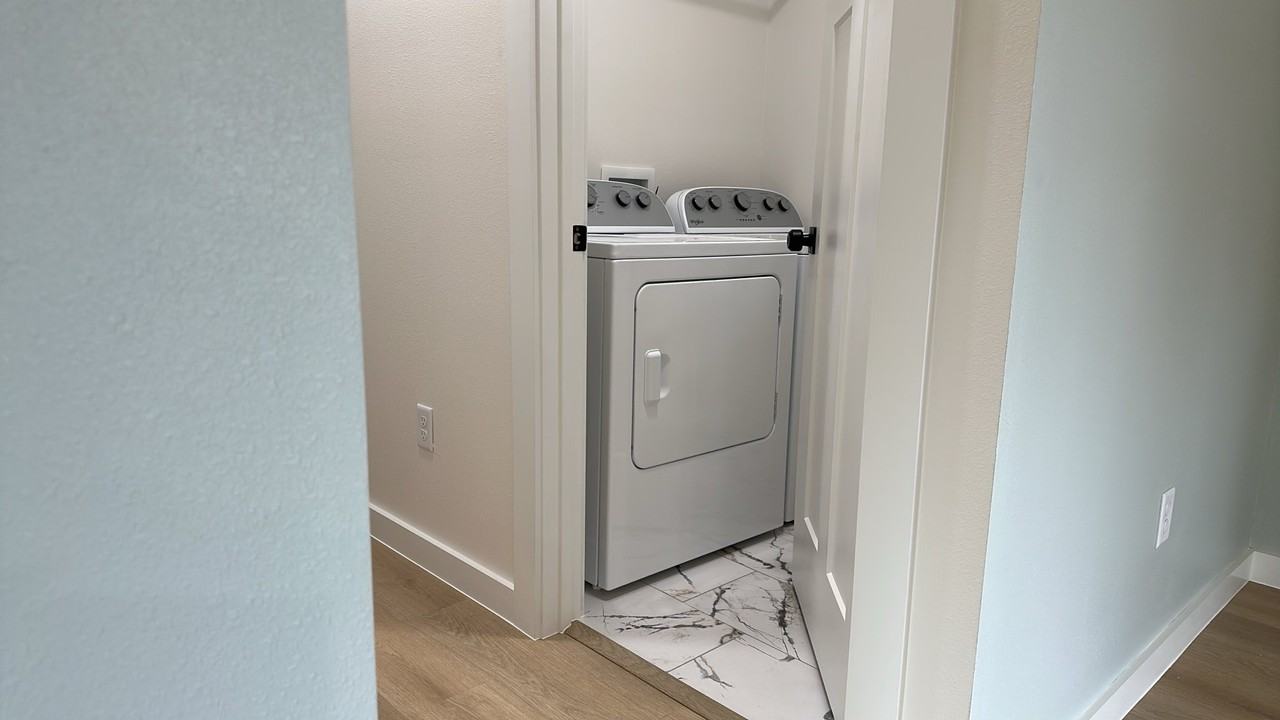 414 Emery St #414 - Photo 7 of 18