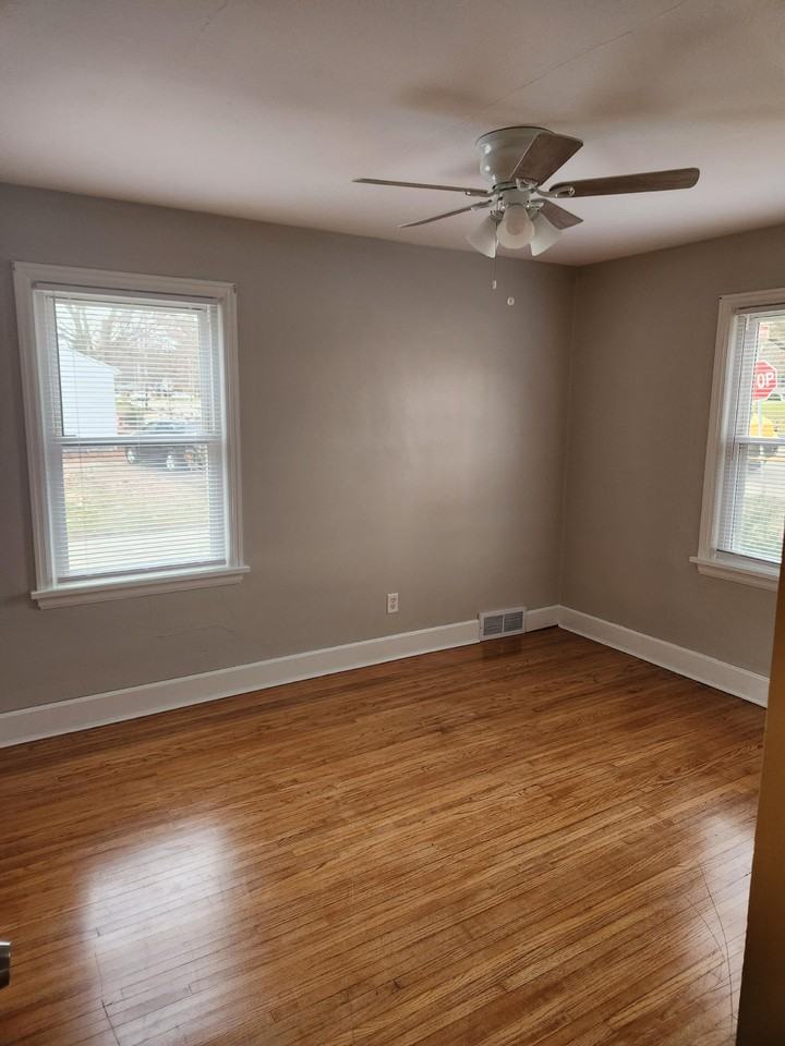 715 W College Ave #NA - Photo 3 of 15
