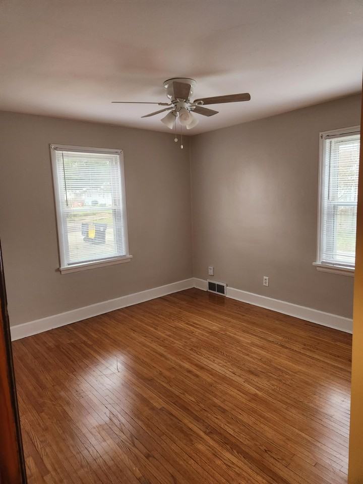 715 W College Ave #NA - Photo 4 of 15