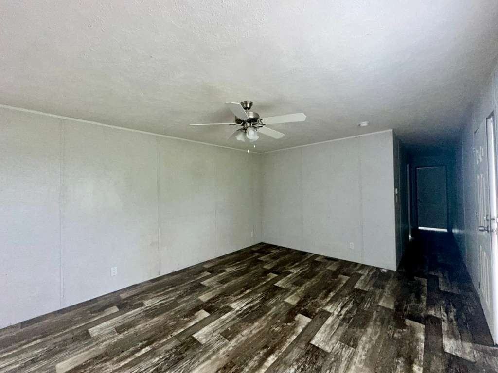 22516 Val Verde Rd - Photo 2 of 15