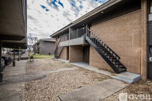 featured image of 331 S 7th St #331
