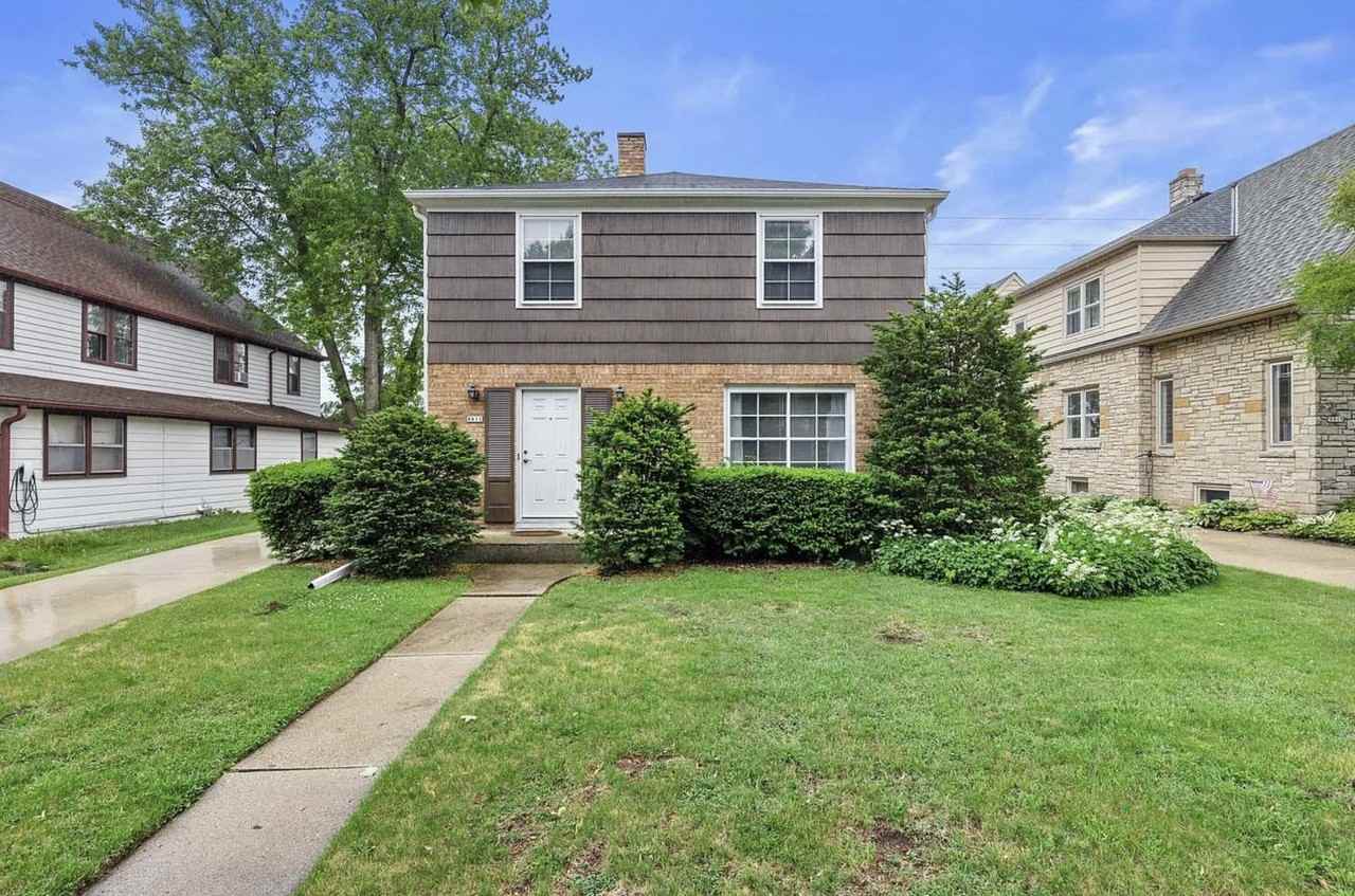 8811 W Hawthorne Ave - Photo 2 of 26