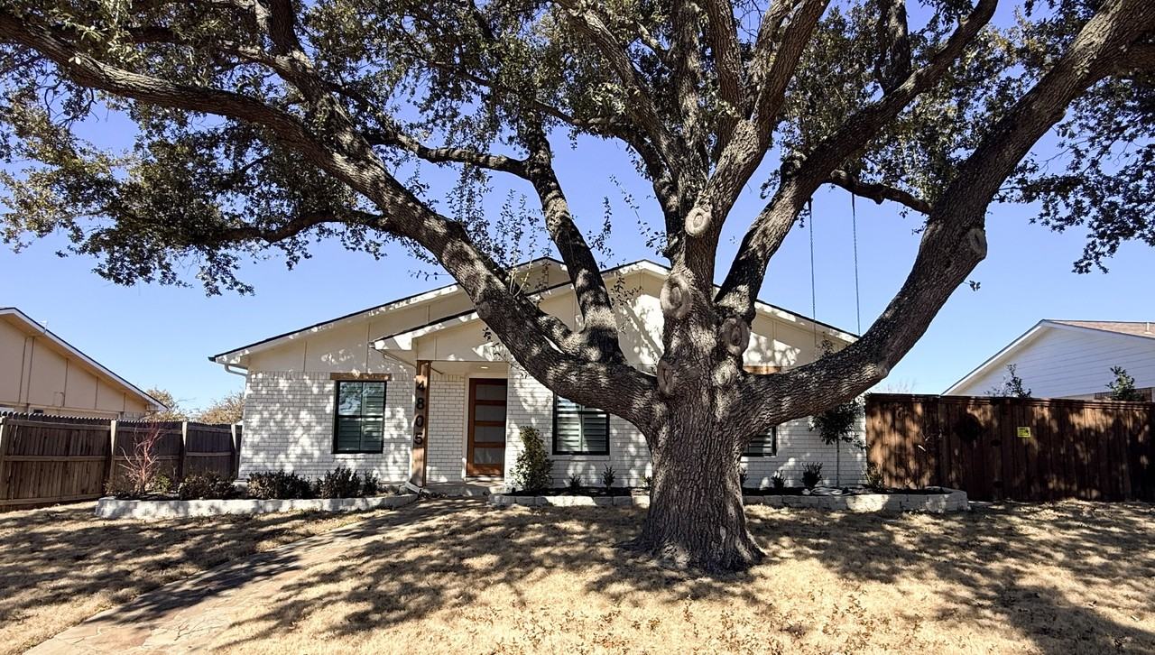 4805 Alta Oaks Ln #NA - Photo 2 of 27