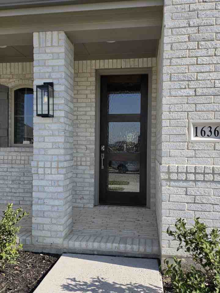 1636 Cornwall Ave #NA - Photo 4 of 11