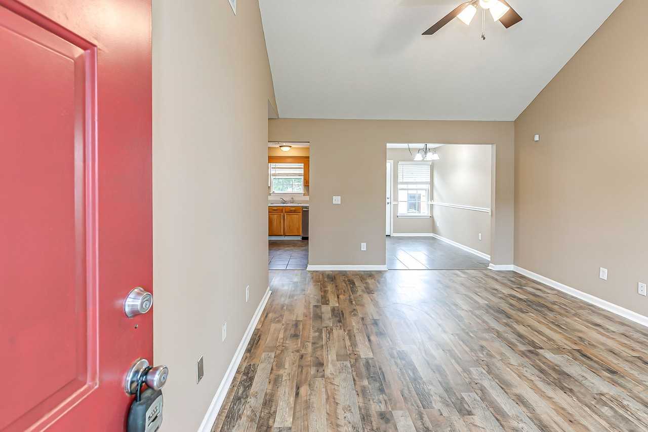 524 Cedar Park Cir #NA - Photo 4 of 17