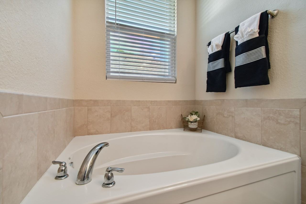 629 Melrose Abbey Ln #NA - Photo 4 of 33