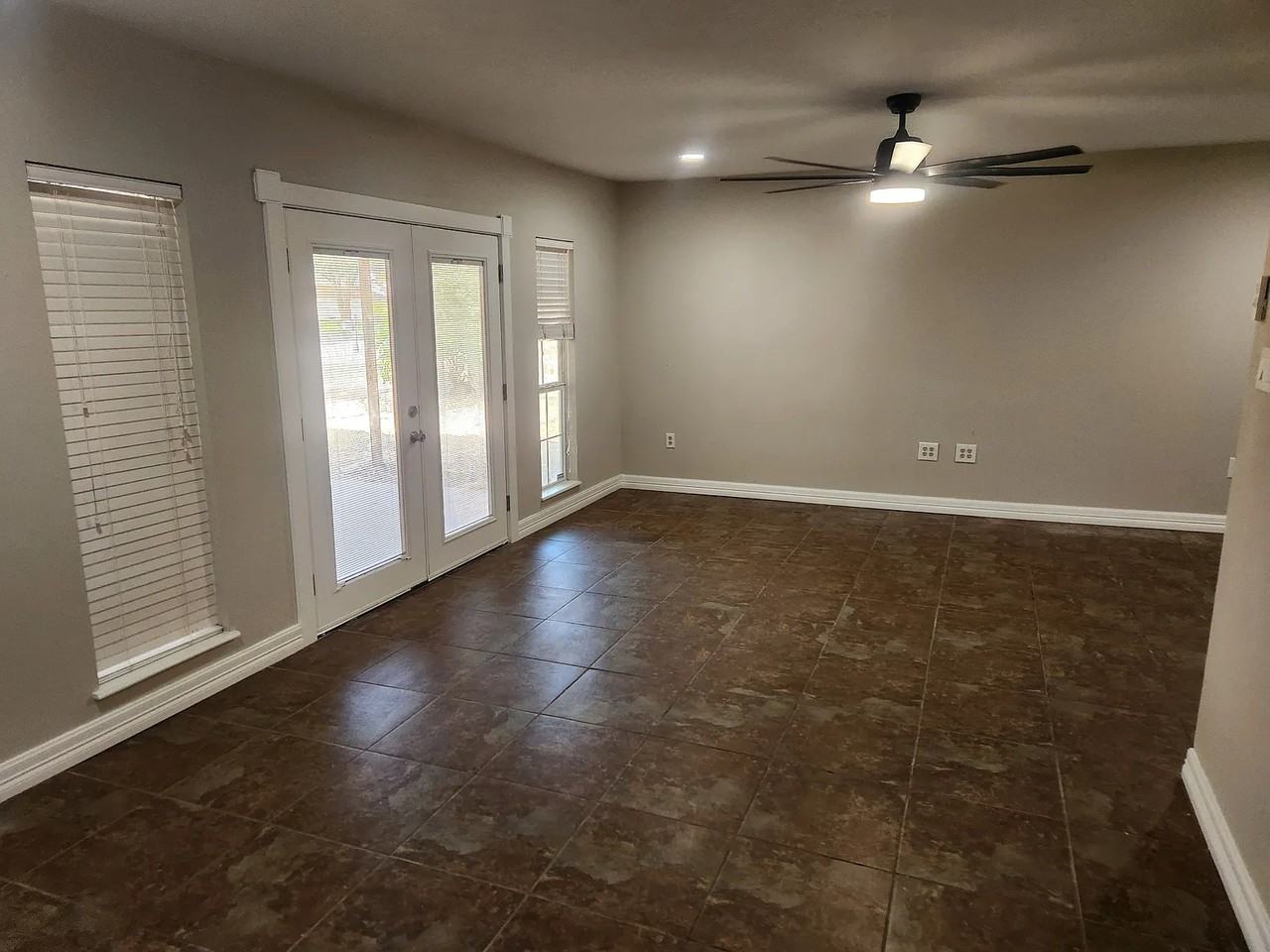 1810 Rose St #NA - Photo 5 of 18