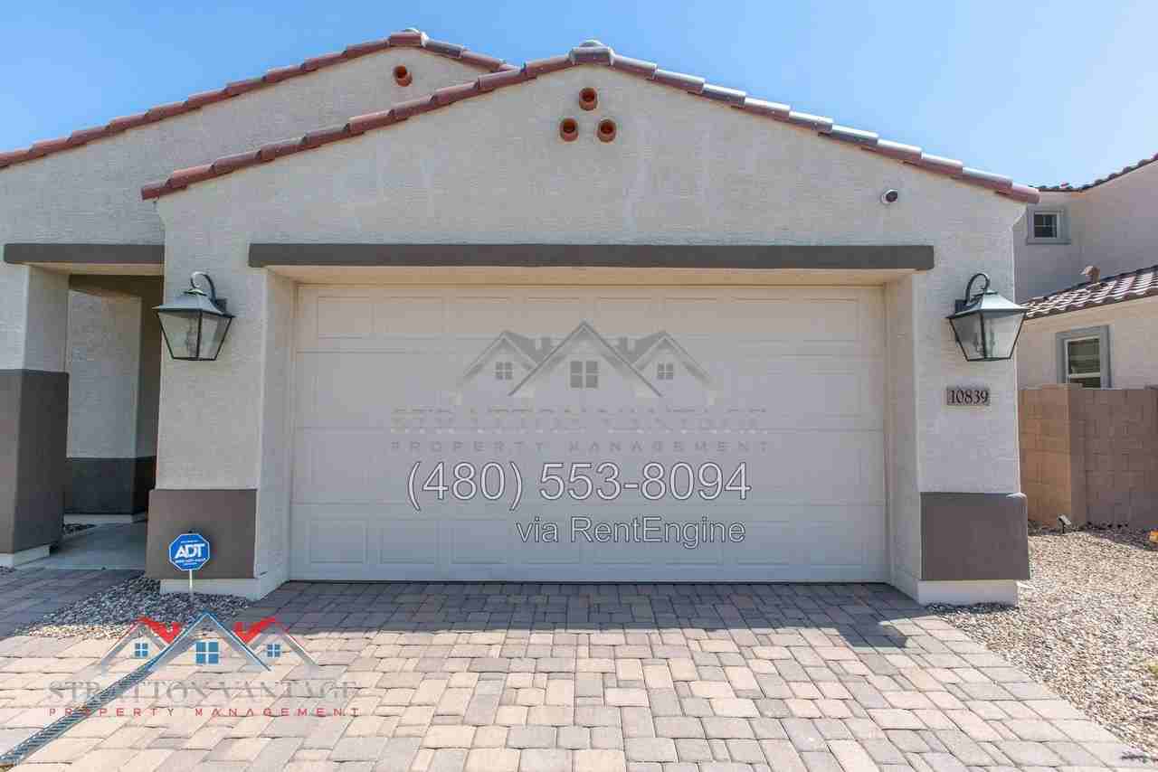 10839 S 52nd Dr - Photo 4 of 50