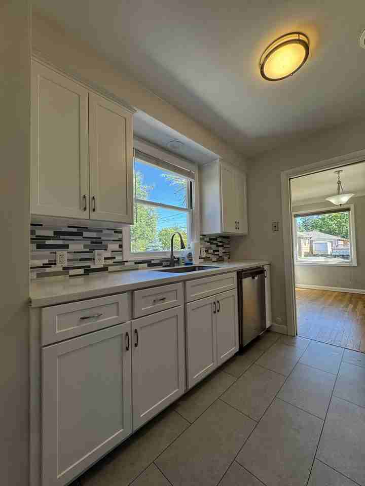 5401 Se Tolman St #NA - Photo 7 of 20