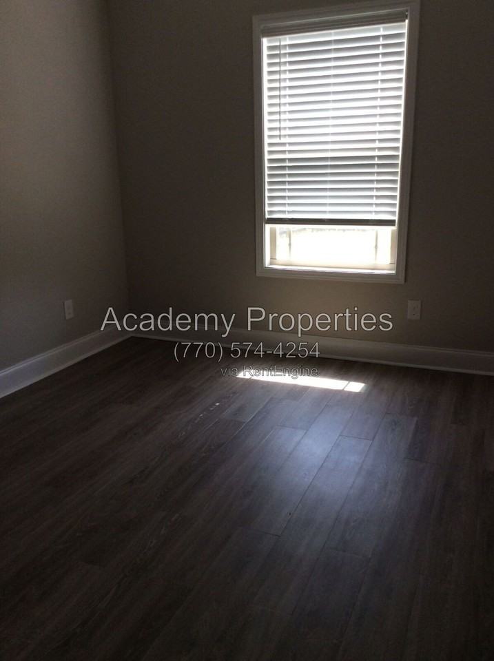 134 Summer Grove Ln - Photo 5 of 31