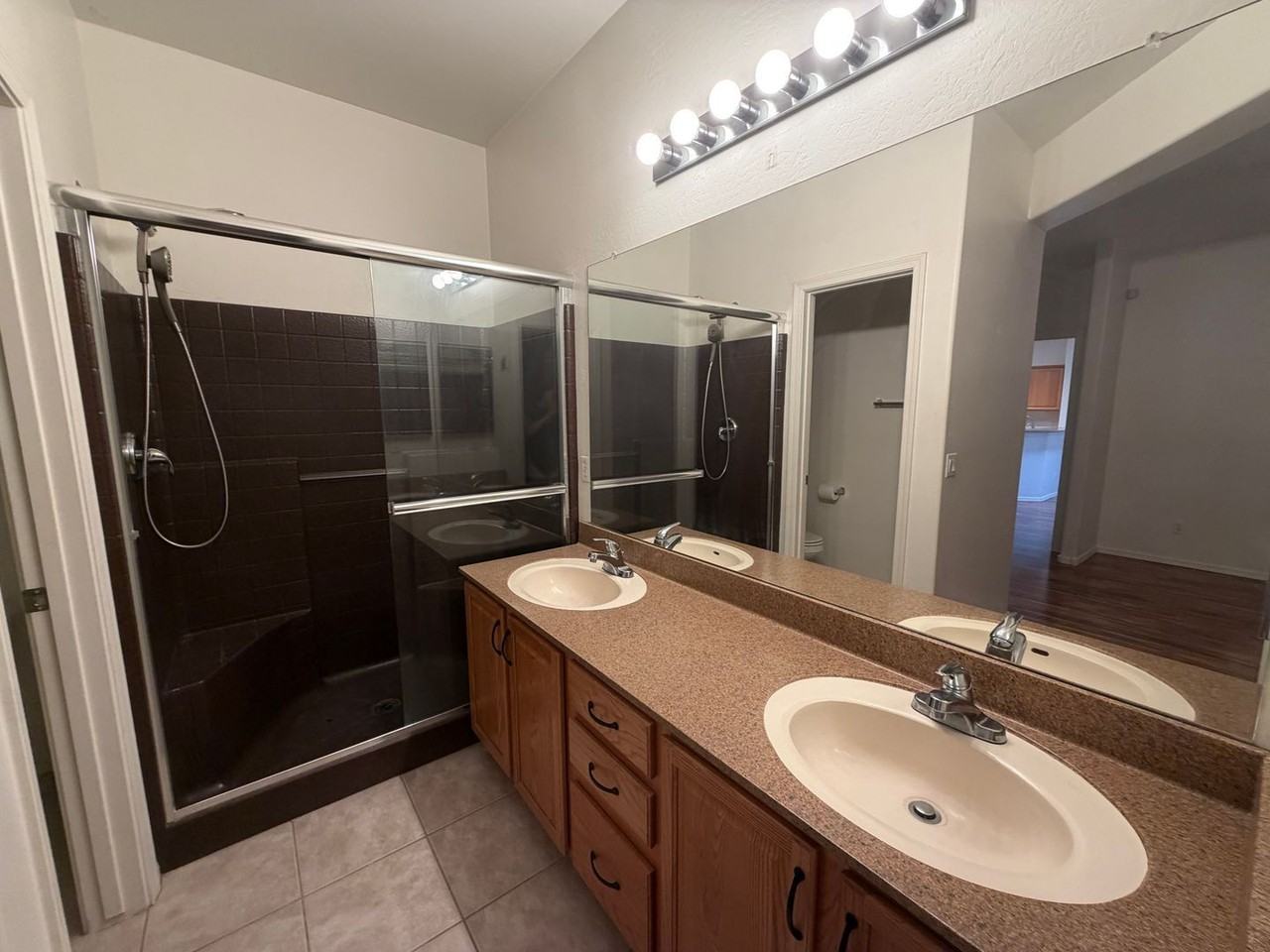 17403 N 167th Dr - Photo 7 of 19