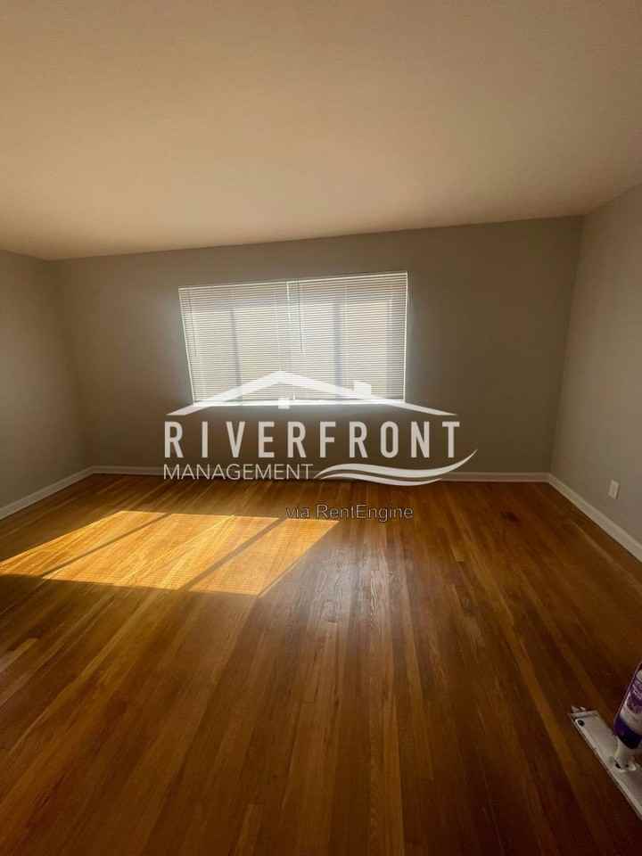 2320 Westwood Northern Blvd #1 - Photo 5 of 10