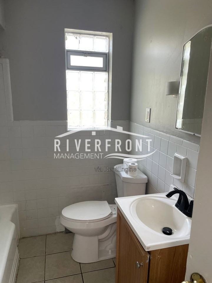 2320 Westwood Northern Blvd #1 - Photo 7 of 10