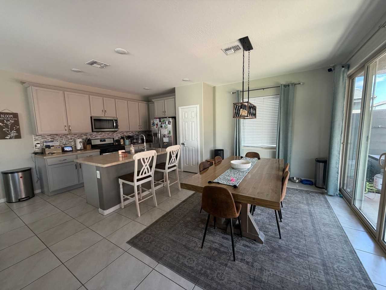 20849 W Hubbell St - Photo 2 of 15