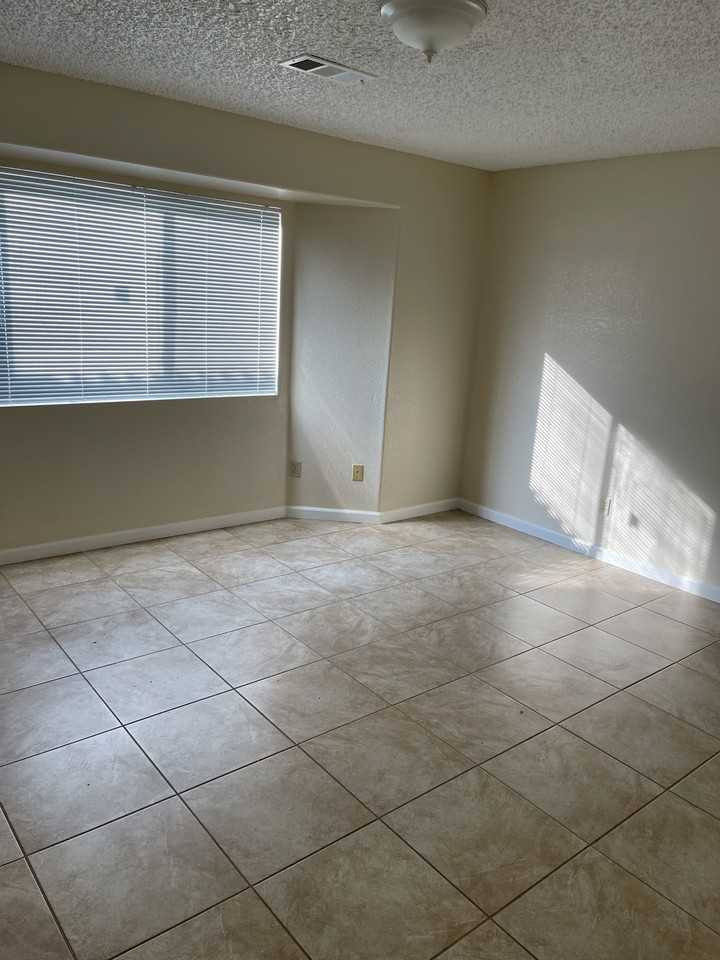 4428 White Ln #NA - Photo 4 of 11