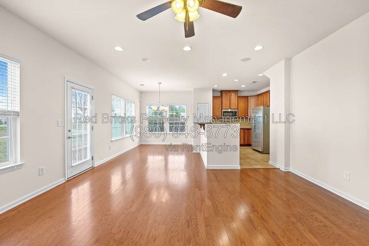 12022 Elizabeth Madison Ct - Photo 5 of 22