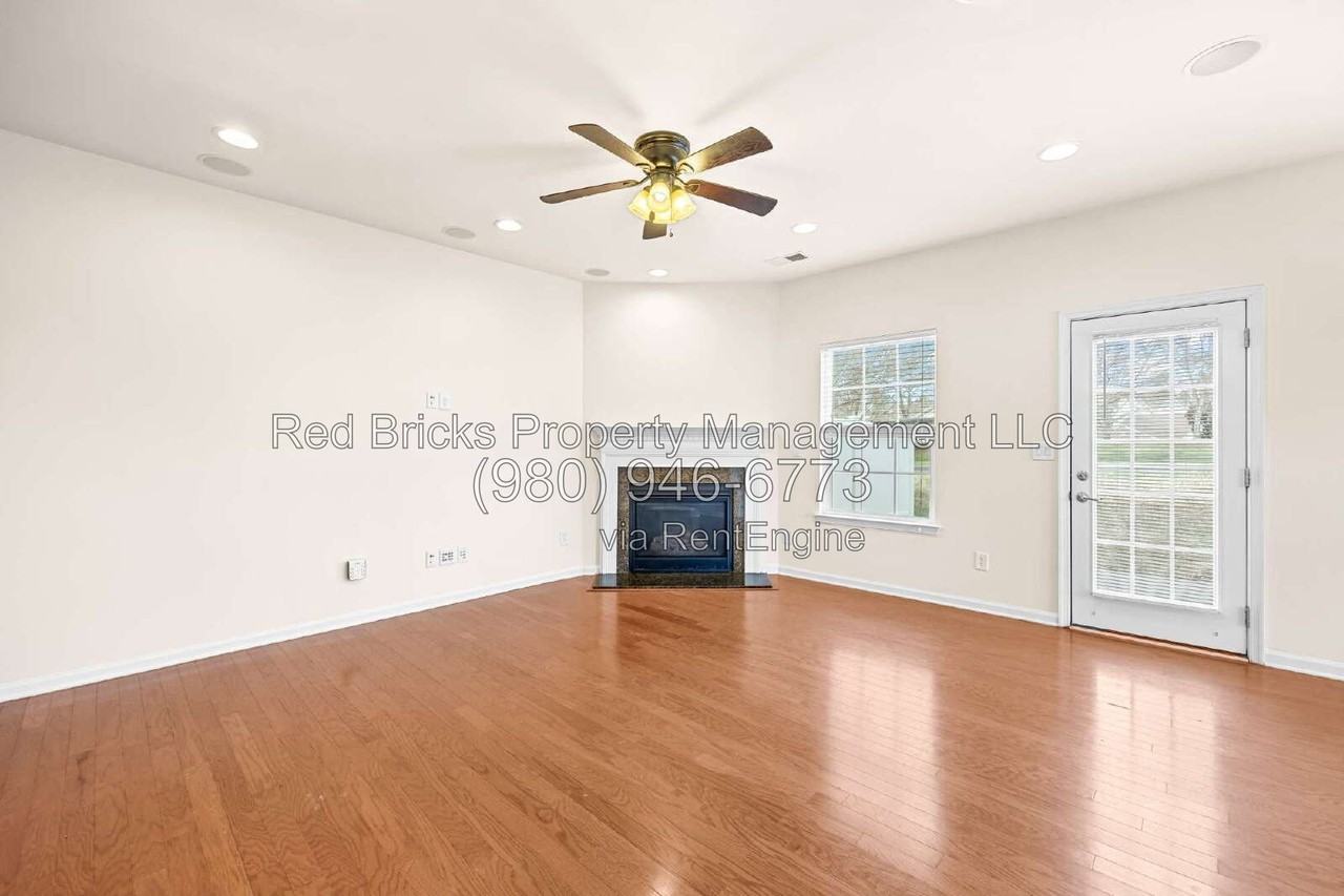 12022 Elizabeth Madison Ct - Photo 7 of 22