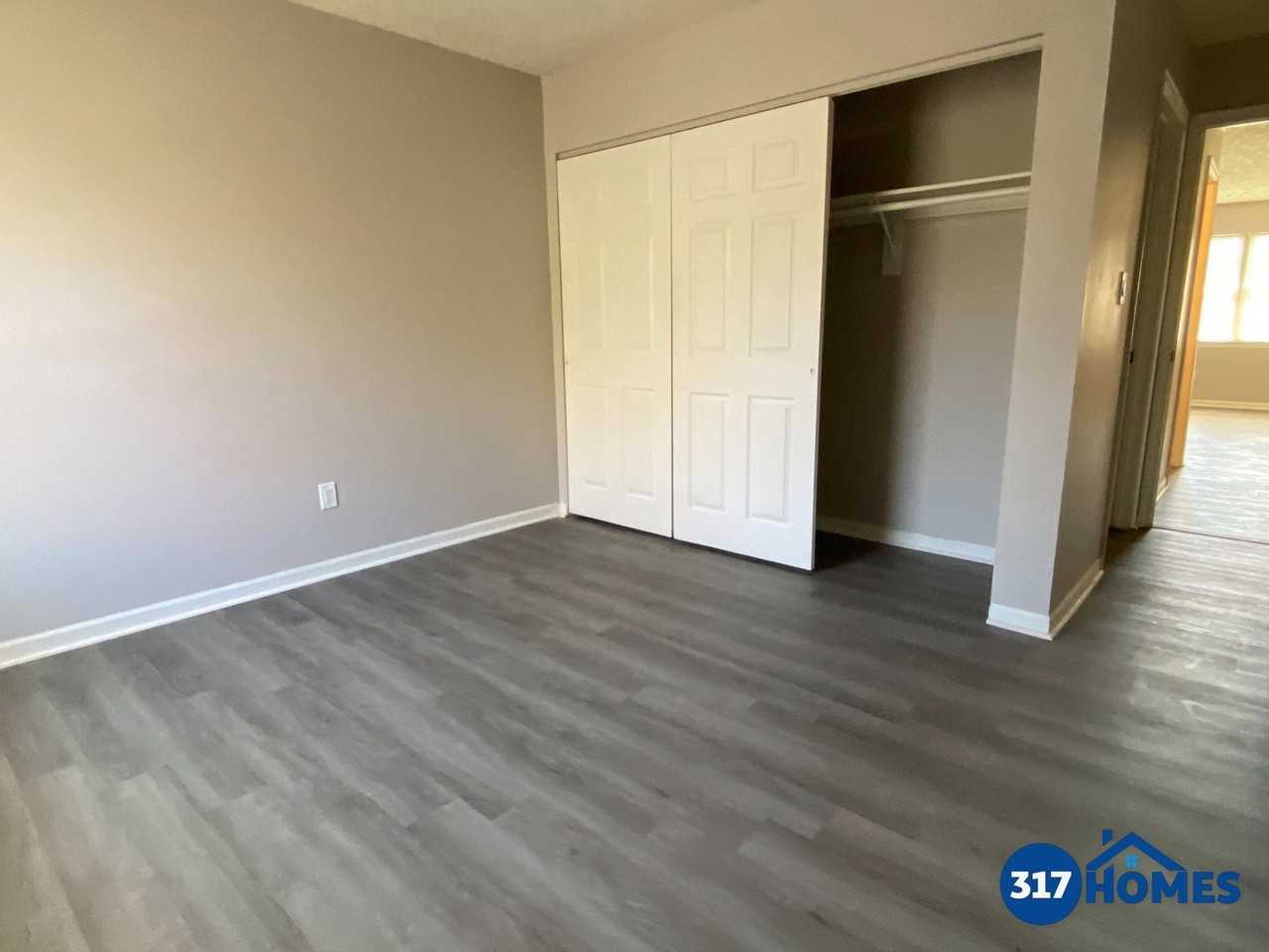5760 Northdale Lake Ct #B - Photo 5 of 14