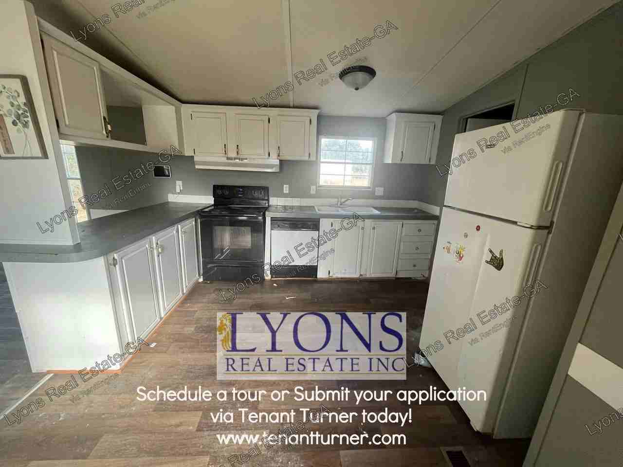 503 Chamblee Ln - Photo 4 of 11