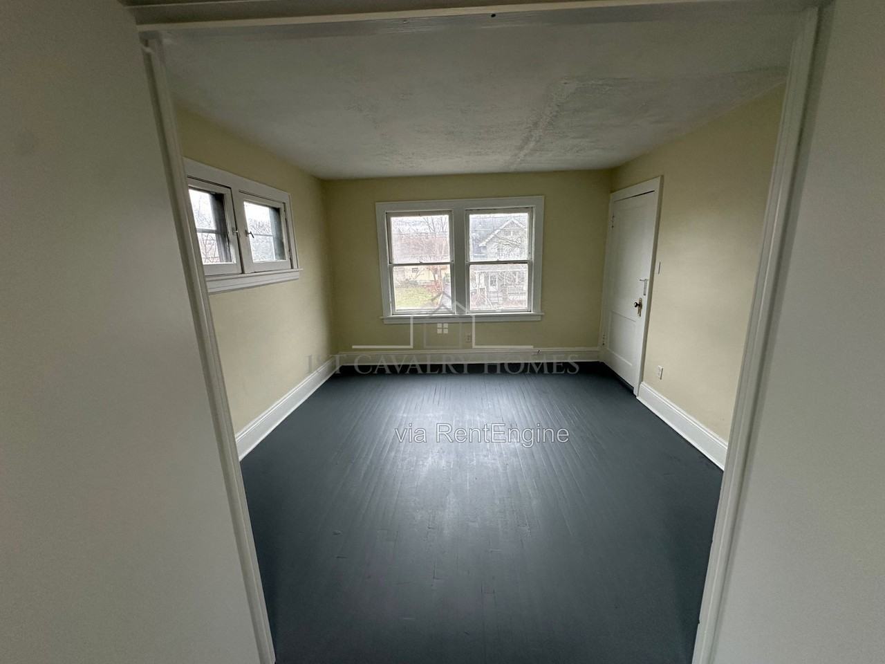 779 E Exchange St #3 - Photo 4 of 10