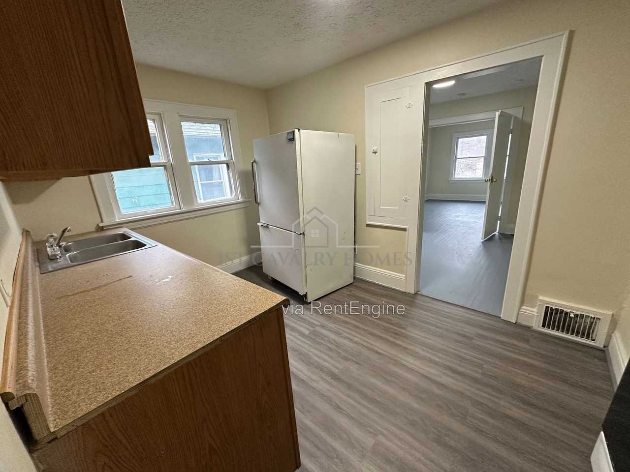 779 E Exchange St #3 - Photo 7 of 10