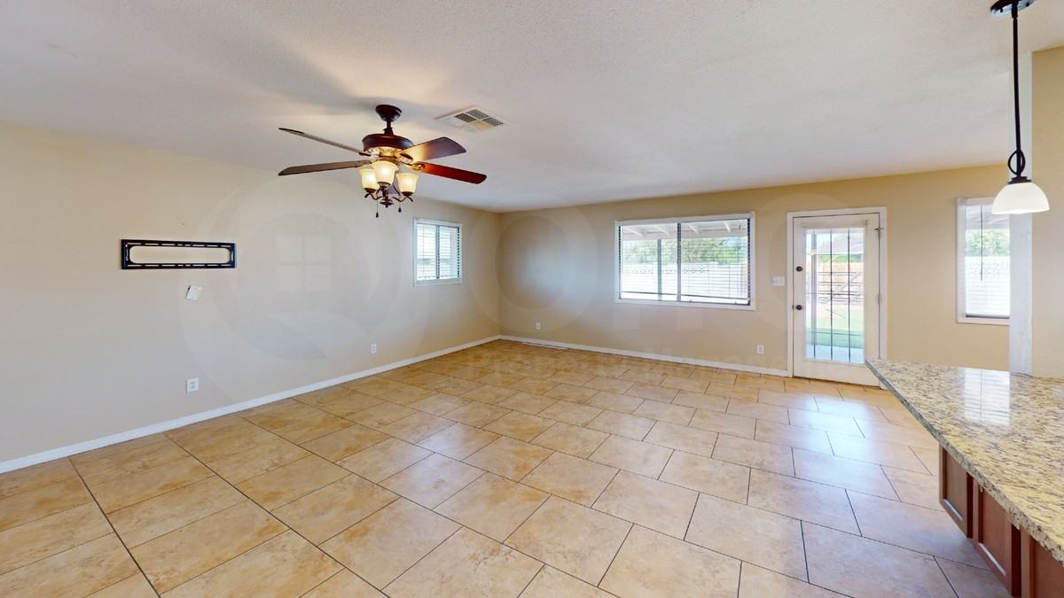 2715 S Rita Ln - Photo 5 of 22
