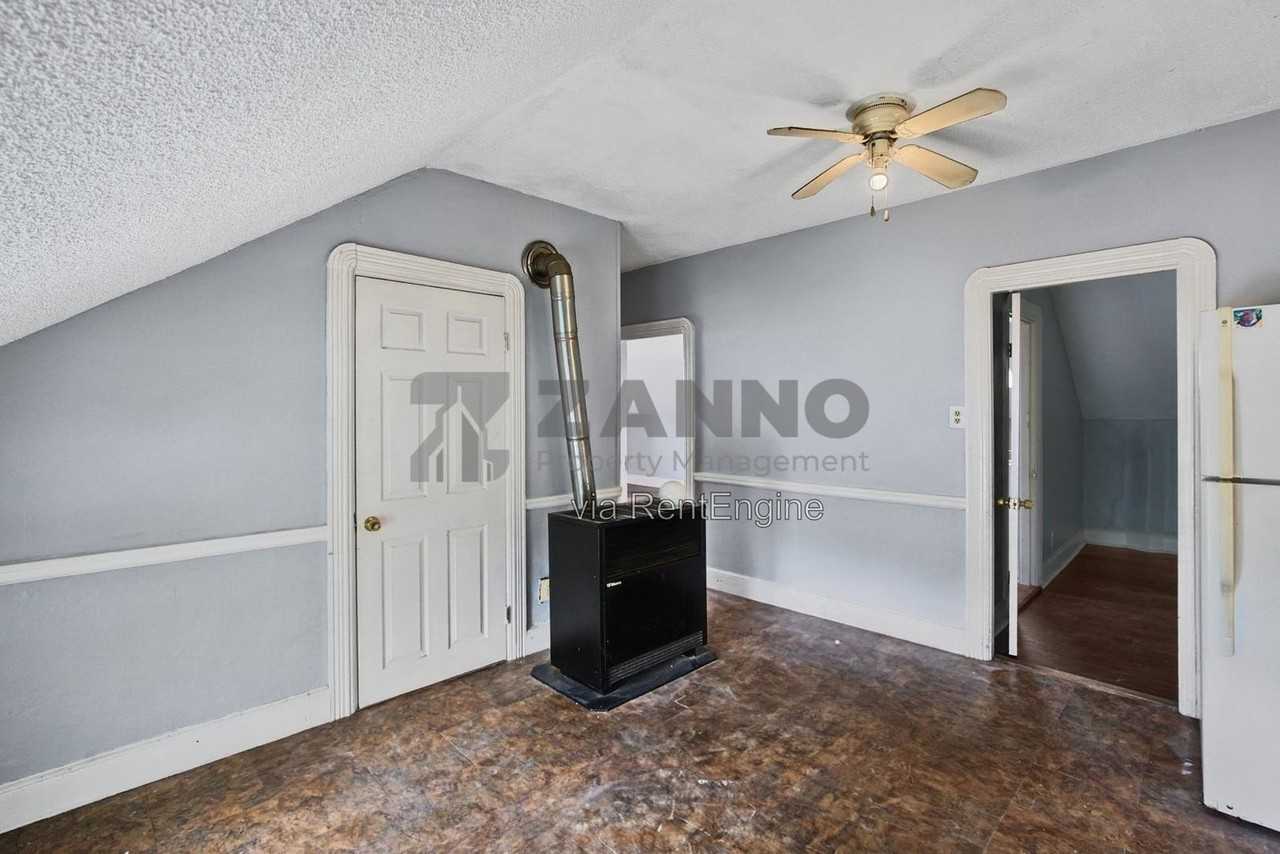 28 Kimball Ave #3 - Photo 4 of 20