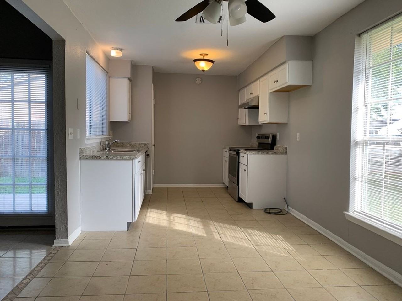 7026 Rockergate Dr - Photo 4 of 17