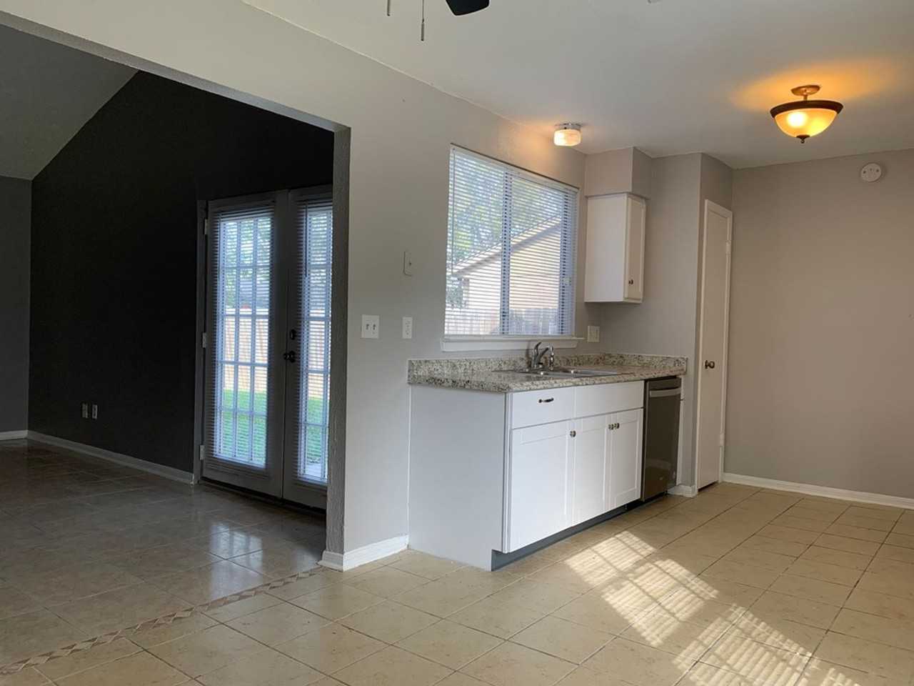 7026 Rockergate Dr - Photo 5 of 17