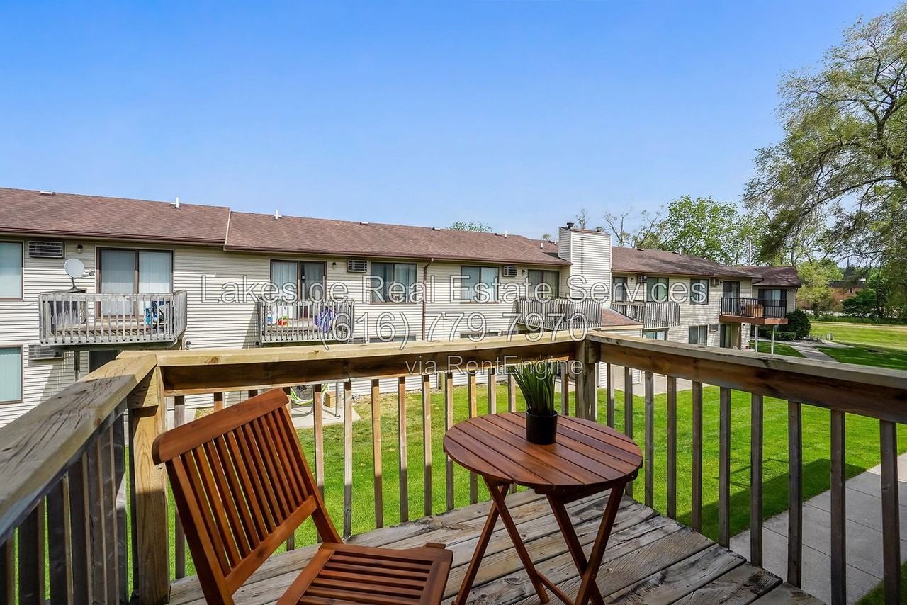 2912 Locke Ave Sw #3 - Photo 6 of 21